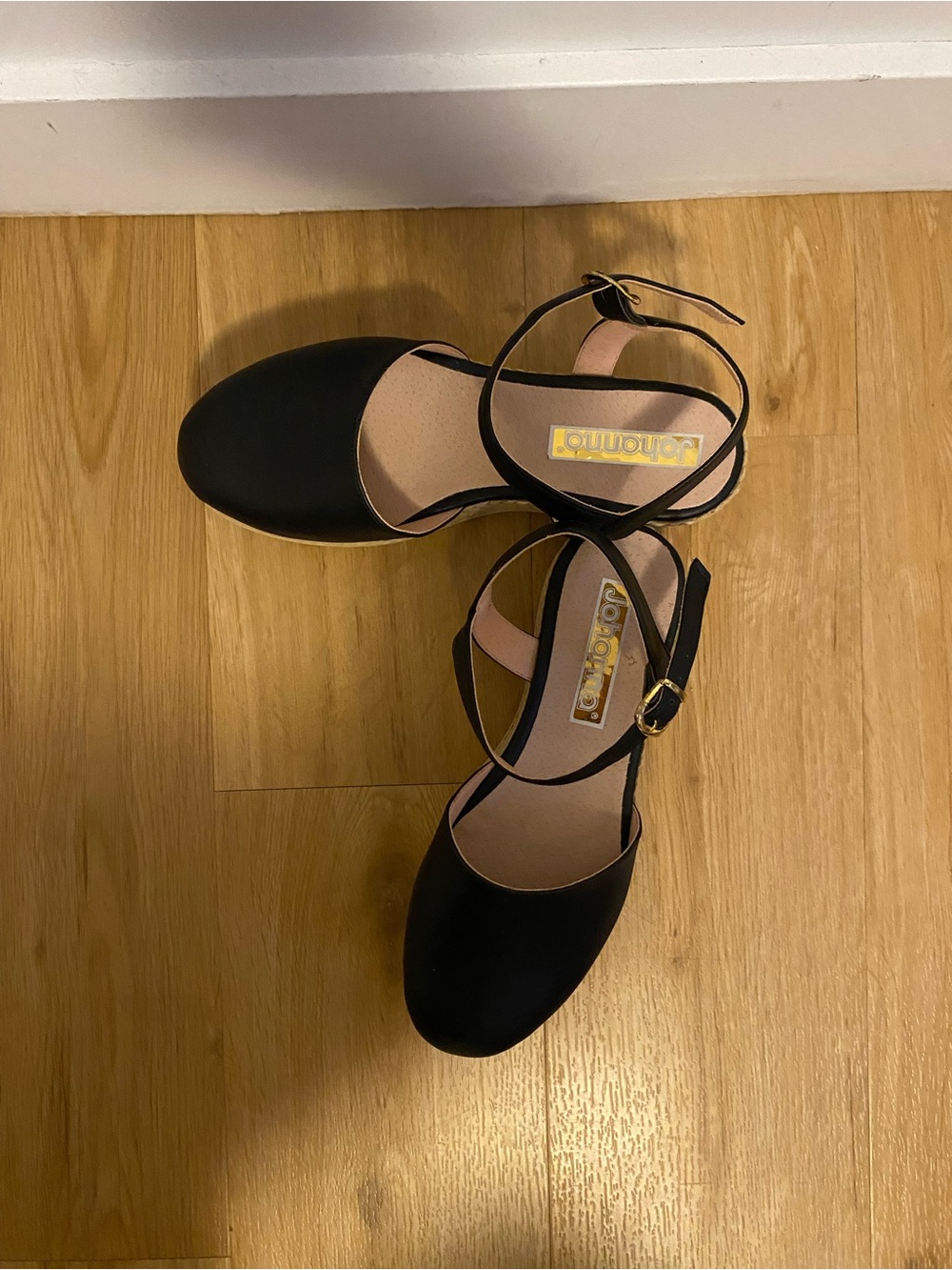 Black Ankle-Strap Women’s Flats - Unbranded